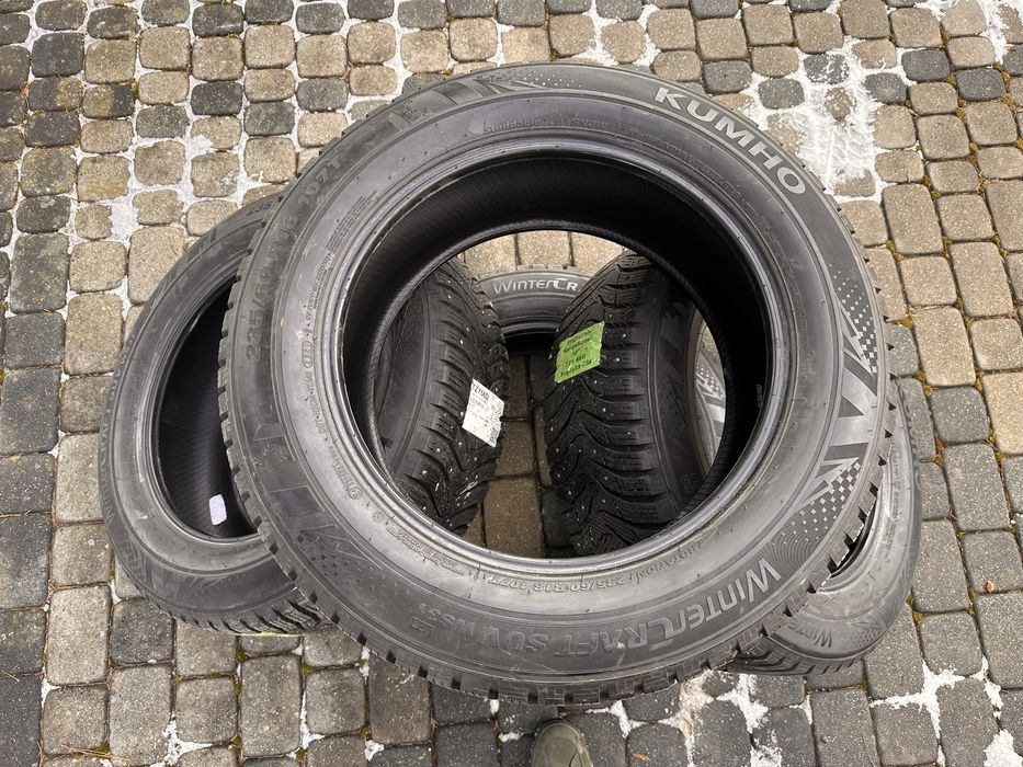 Opony zimowe Kumho wintercraft 235 60 R18 z kolcami