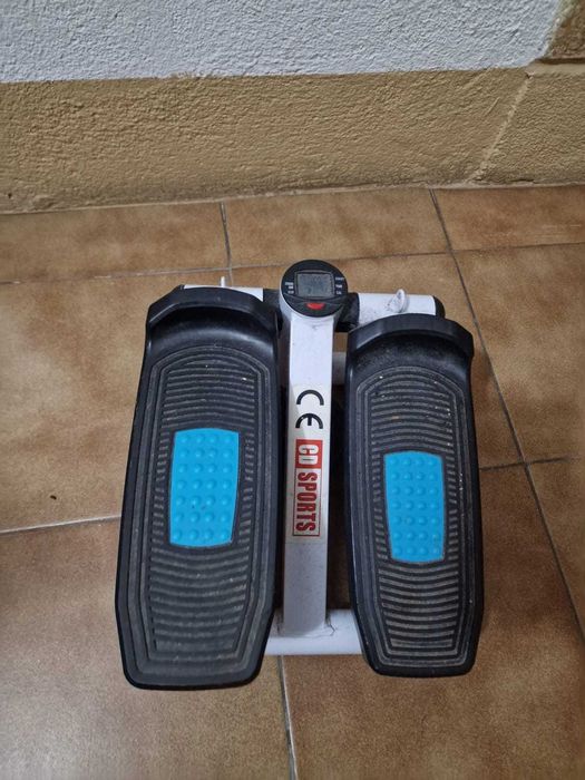 Pedaleira e step por 50 euros