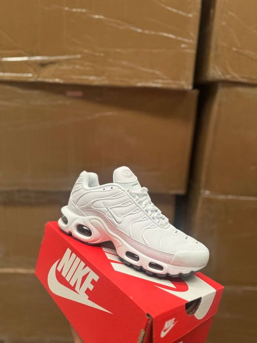 Nike Air max TN white