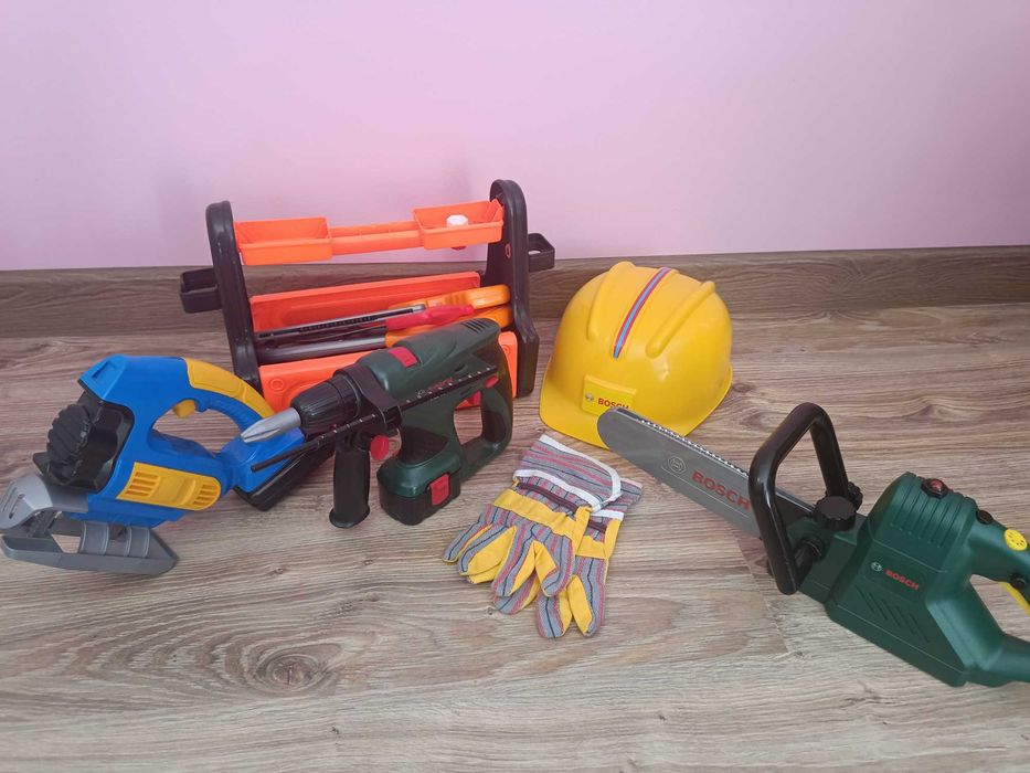 Zestaw majsterkowania dla dzieci BOSCH–narzędzia na baterie+ akcesoria