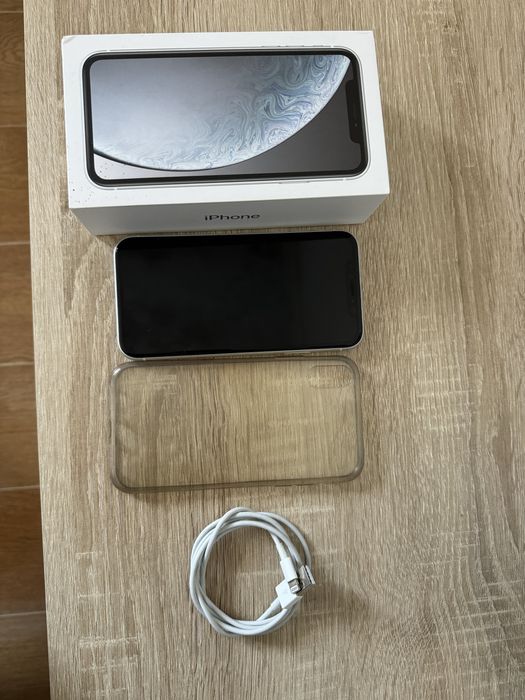 iPhone XR 64GB semi-novo