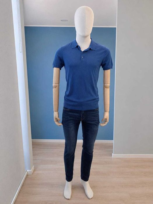 Mobiliário da loja de roupa