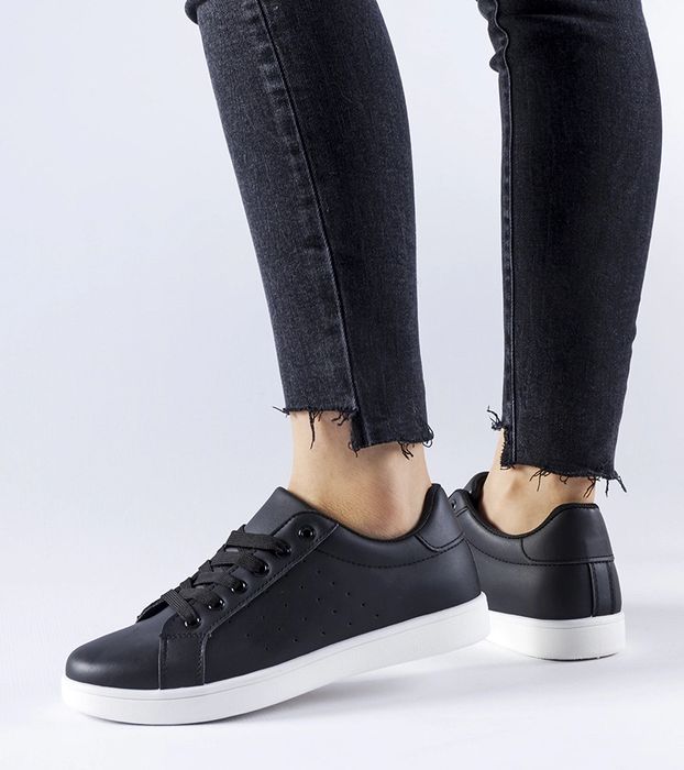 Czarne sneakersy Bourassa