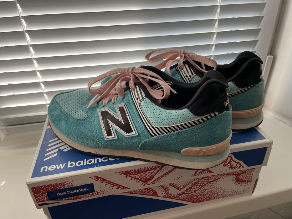 кросівки new balance