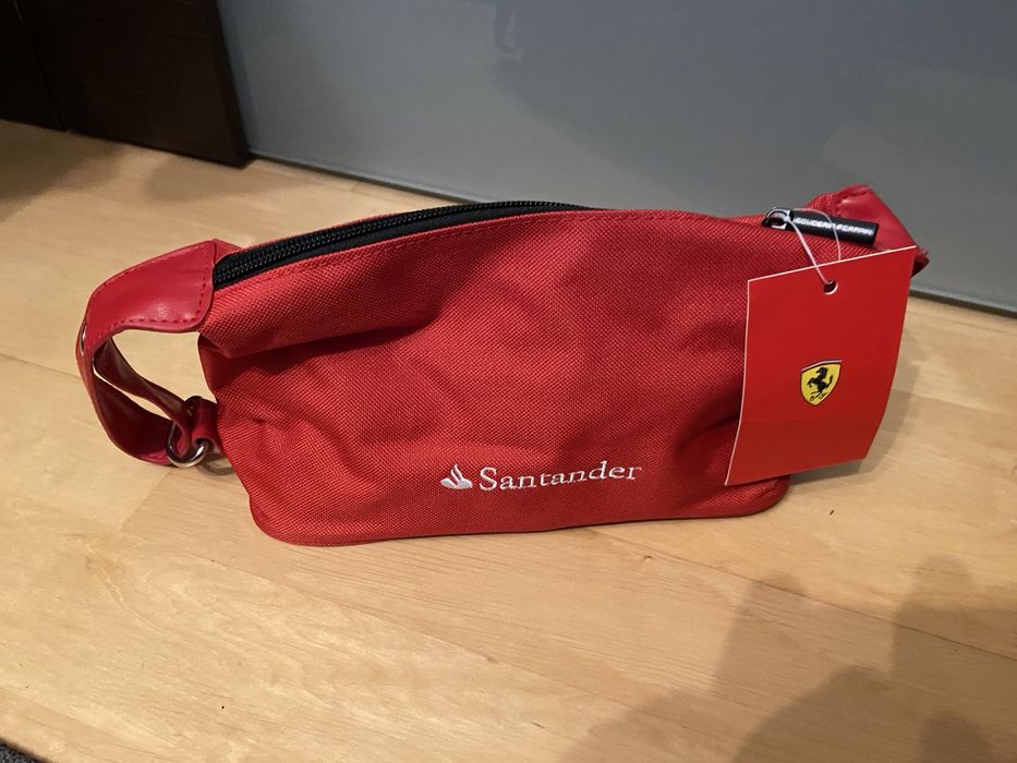 Kosmetyczka Scuderia Ferrari