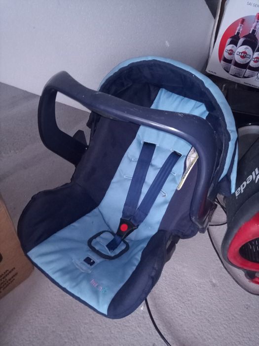 Troco ou vendo por coisa símbolicas