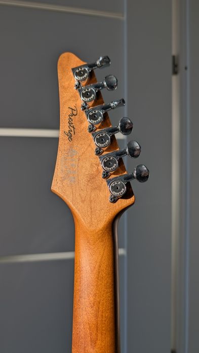Ibanez AZ2204N Prestige AWD Gitara elektryczna