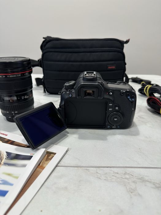 Cenon EOS 60D+Cenon Lens EF 17-40mm 1:4 L USM
