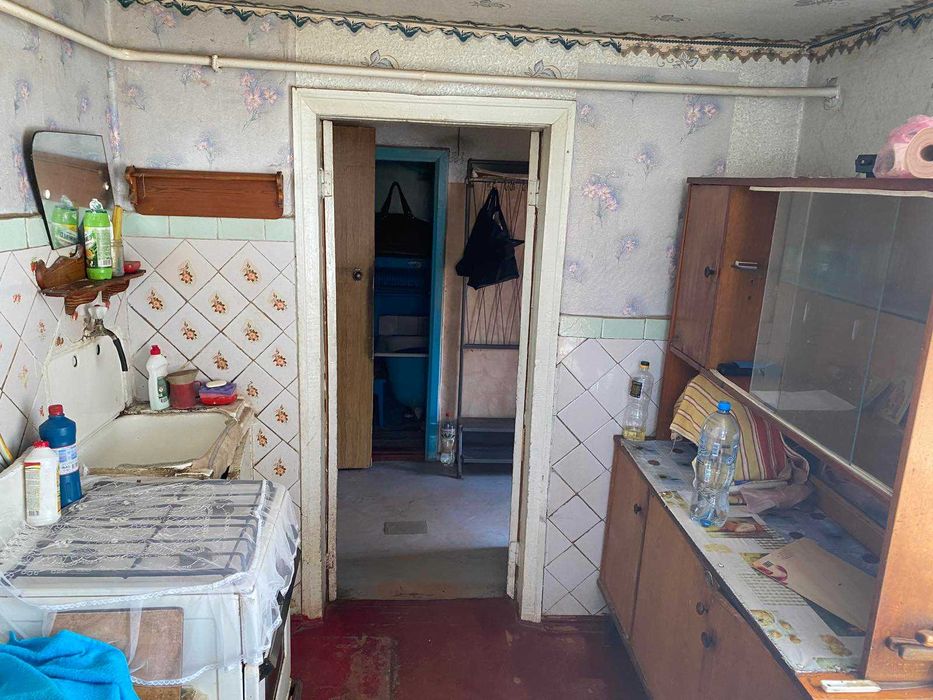 Продам будинок в тихому районі міста