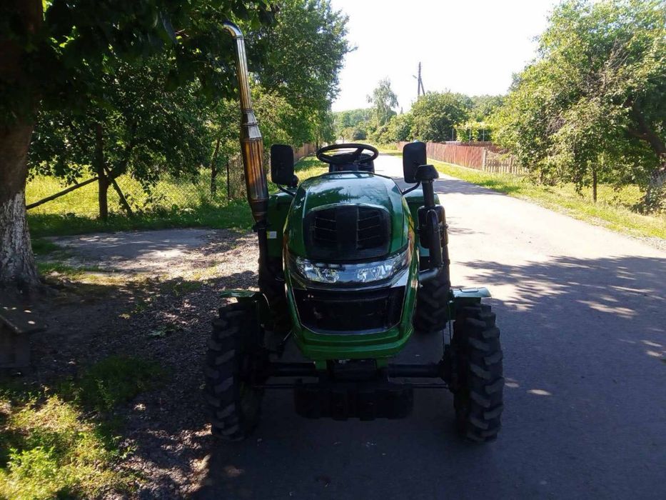 Продаєця трактор булад 254xl