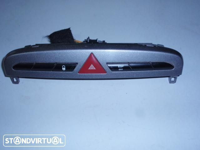 Conjunto botao 4 piscas / trico porta / ESP - Peugeot 308,(2011)