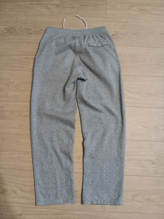 Широкі спортивні штани Nike