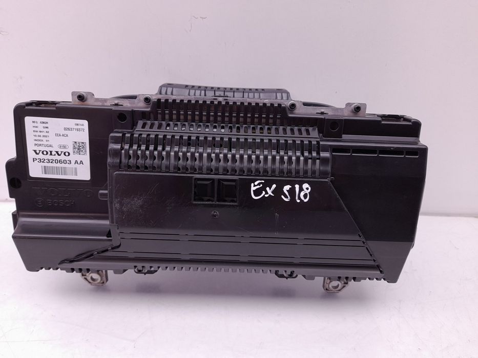 Quadrante / painel de instrumentos VOLVO V60 II Cross Country (227)