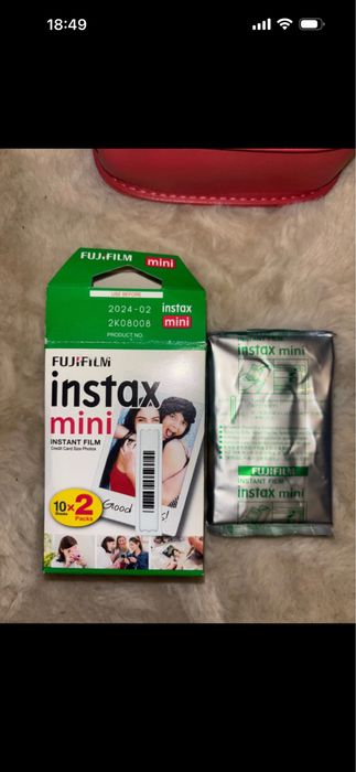 Instax 11 mini fioletowy w zestawie