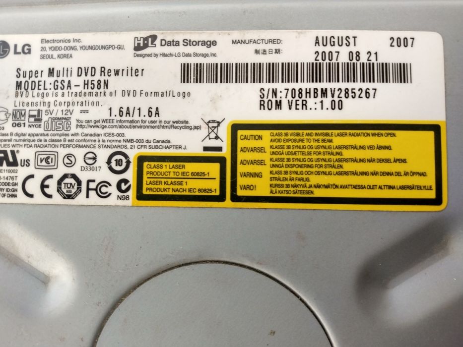 Материнская плата и блоки настольного компьютера