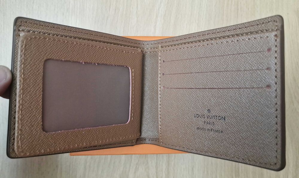 Carteira Louis Vuitton Castanha – Nova, com Logotipos