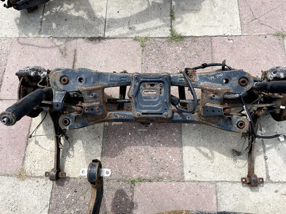 Belka tylna Toyota Avensis T29 15-18r.