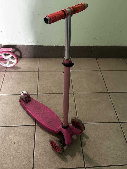 Самокат для дівчинка