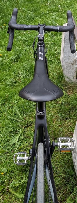 Rower szosowy Kross Vento 8.0 S 105 tarcze karbon