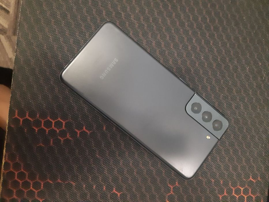 Самсунг с 21 8/128