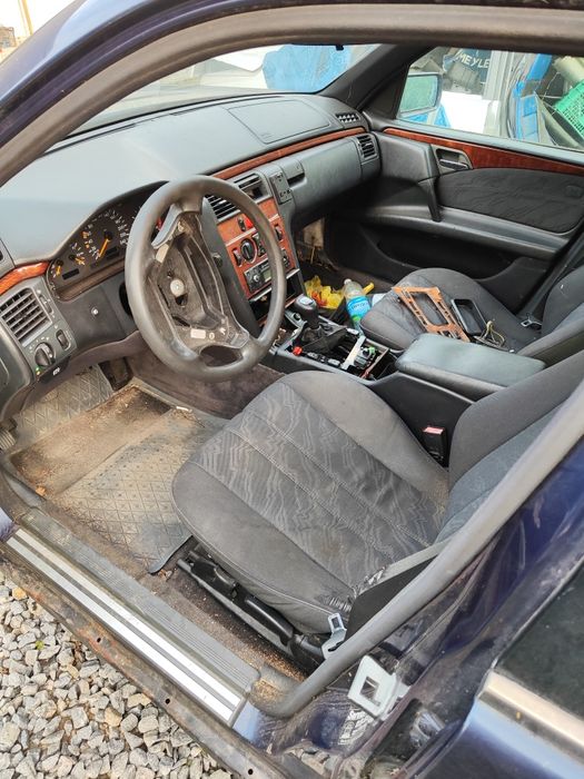 Розбі, шорт Mercedes E220 W210 по детально, колір синій.