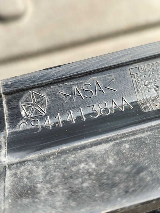Dodge Ram 2019 - kratka zderzaka przód