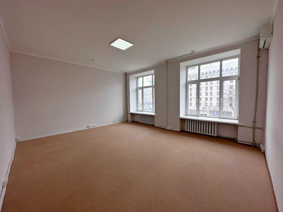 Оренда офісного приміщення 93,2 кв.м вул. Хрещатик, 7/11 (біля метро)