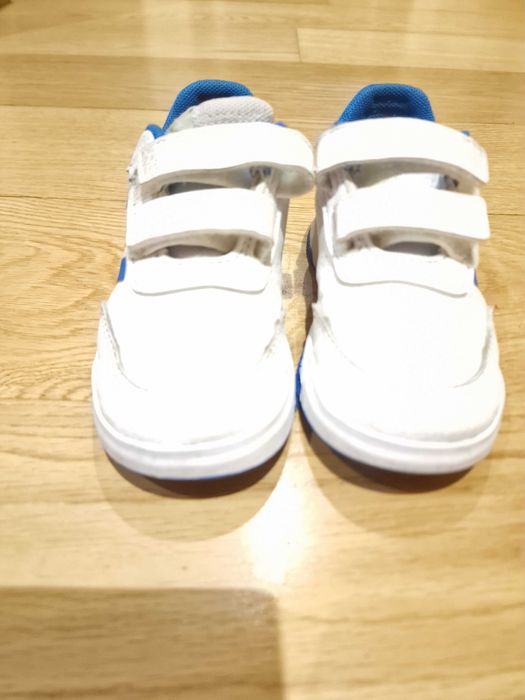 3 pares de Sapatilhas adidas e skechers