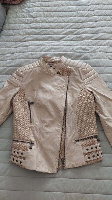 Kurtka damska GUESS – rozmiar S, idealny stan