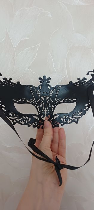 Карнавальні маски