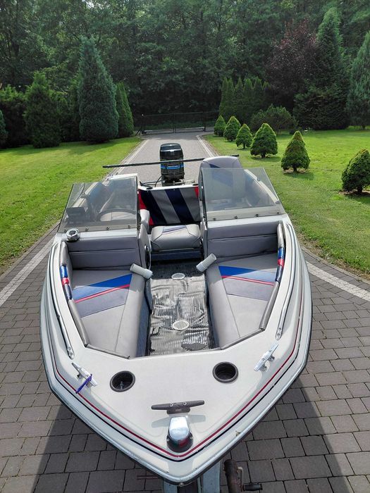 Łódź  motorowa wędkarska Bayliner CAPRI