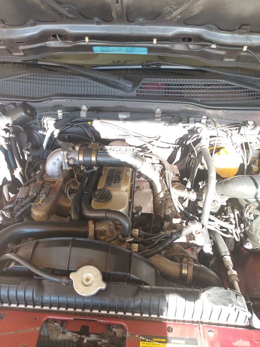 Nissan terrano 2.7 td