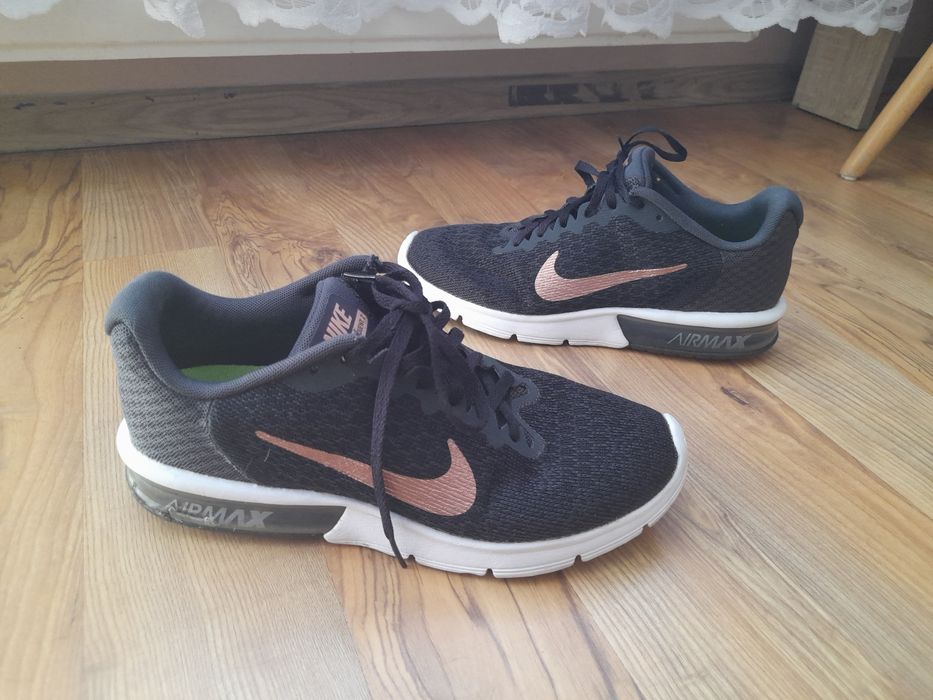 Buty damskie nike 38,5
