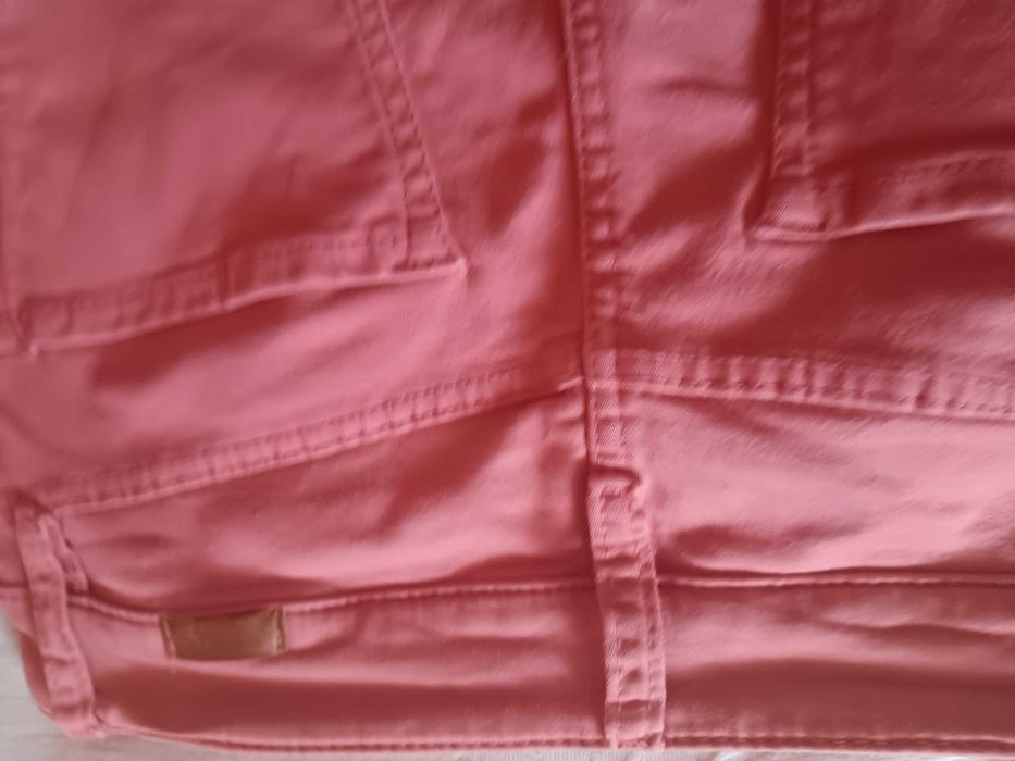 calças massimo dutti, Skinny fit, tamanho 34, justas com elasticidade em bom estado geral