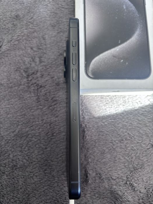 Iphone 15 pro max 256gb jak nowy