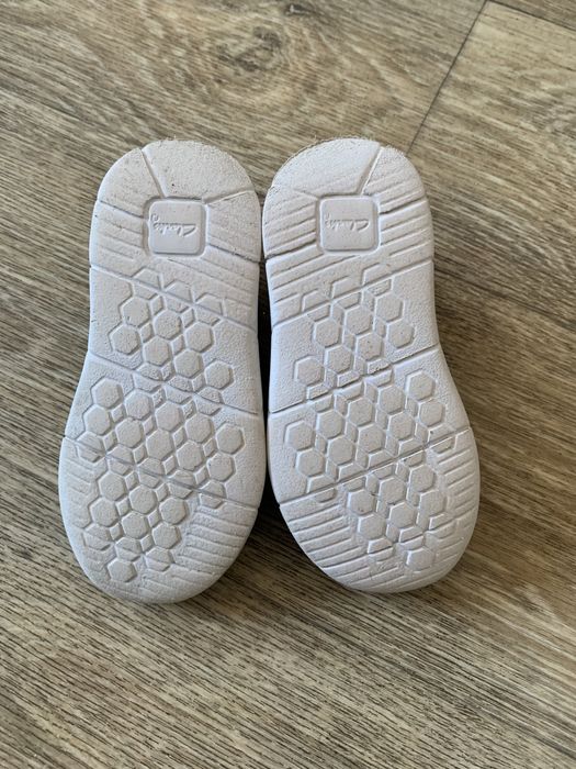 Шкіряні кросівки Clarks р.24 з Міккі Mikkey  кроссовки детские