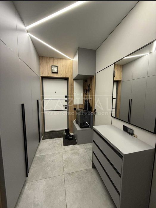 Продажа квартиры ул. Кадетский Гай, ЖК Медовый, Соломенский р-н