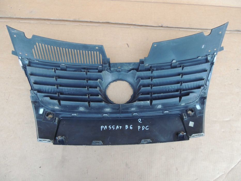 Atrapa grill emblemat PDC Volkswagen Passat B6 05-10 05 06 07 08 09 10