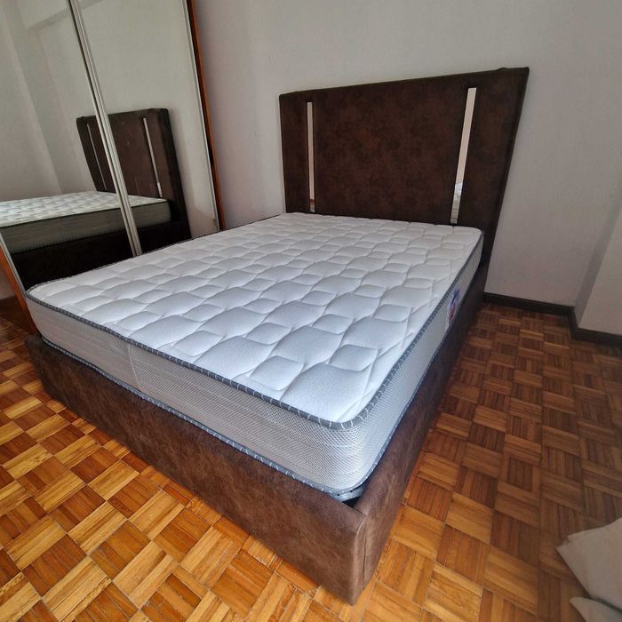 Camas De Casal Estofadas ALTA GAMA - MODELO TABELHA - Top de Gama 190x140m Estrado Incluído!!