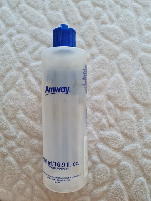Дозатор Amway для жидкости