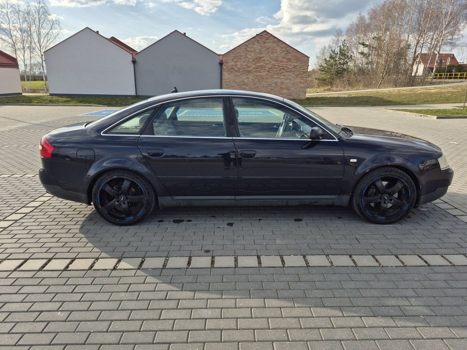 Mam na sprzedaż audi a6 c5 2.4 2002