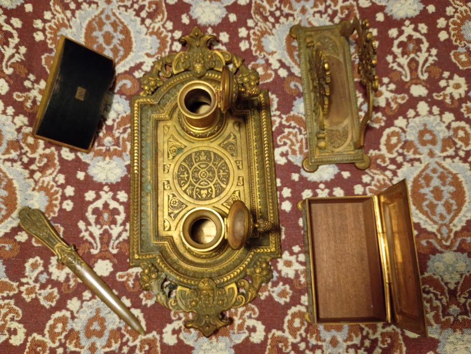 Antigo Conjunto de Escritório Antigo