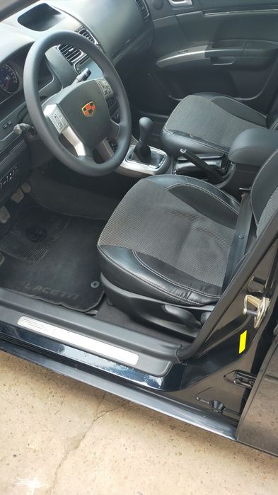 Продам Джили эмгранд ес7 2012г