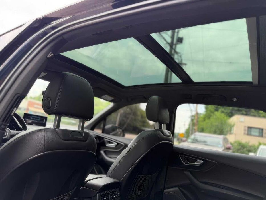 Audi Q7      2017