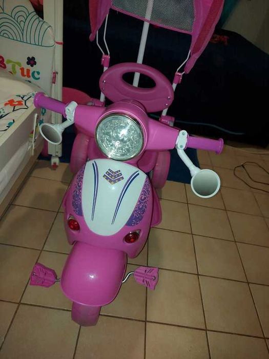 Triciclo meninas