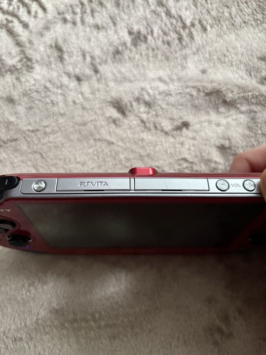 PlayStation Vita  Cosmic Red PCH-1100 FAT