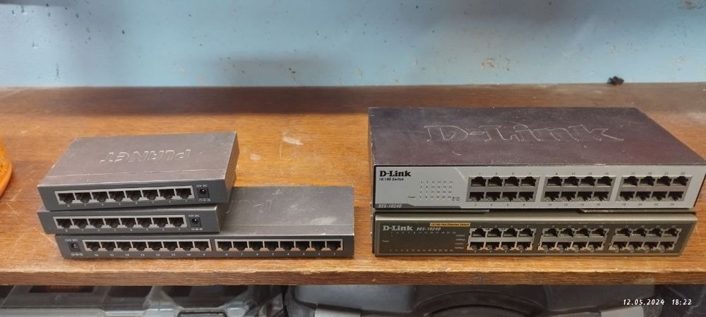 Продам коммутаторы Dlink