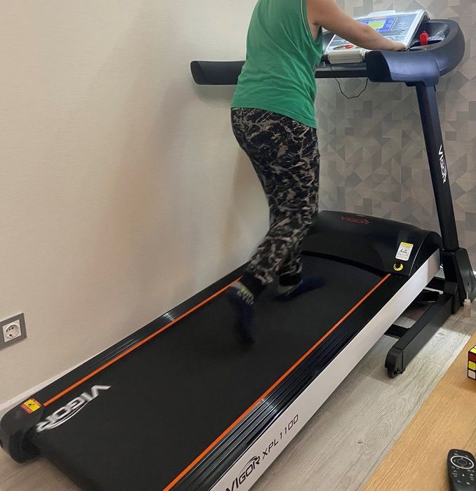 Беговая дорожка Vigor XpL1100