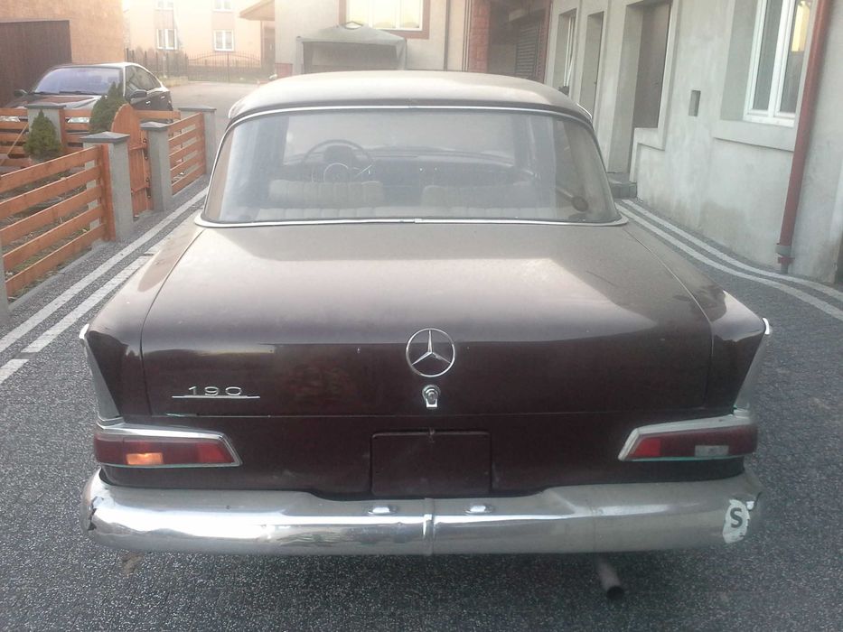 MERCEDES W110 190C Skrzydlak 1961