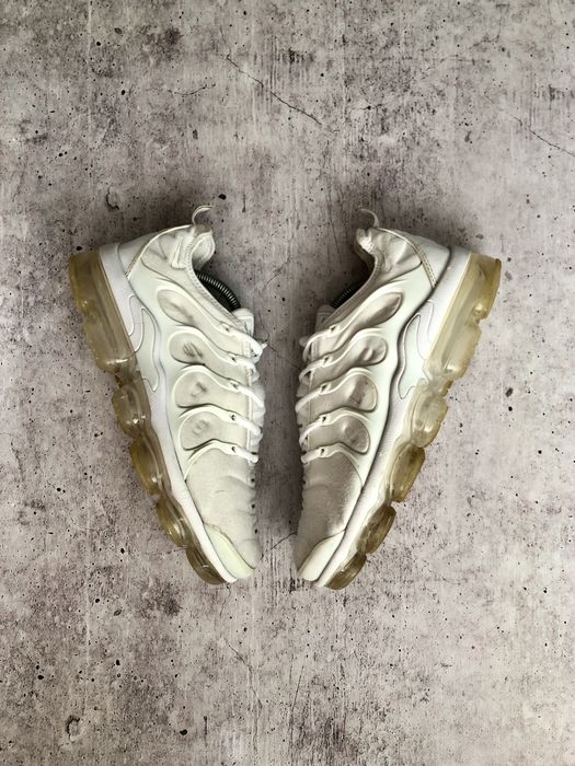 Кроссовки Nike Air Vapormax Plus